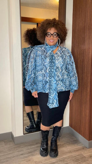 Open image in slideshow, Pencil Skirts (royal blue, kelly green, turquoise, &amp; black)
